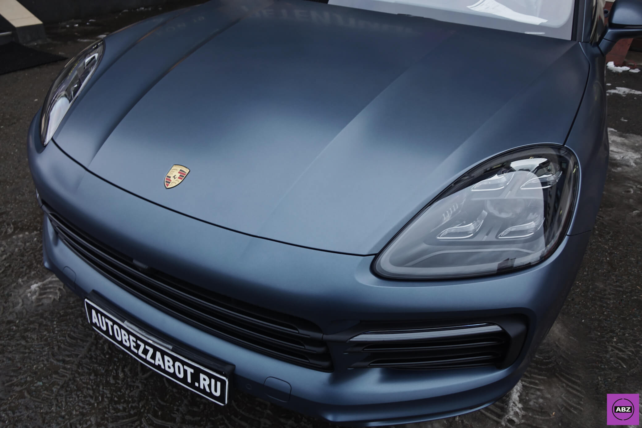 Фото Лайфхак для региональных клиентов или матовый Porsche Cayenne для Курска