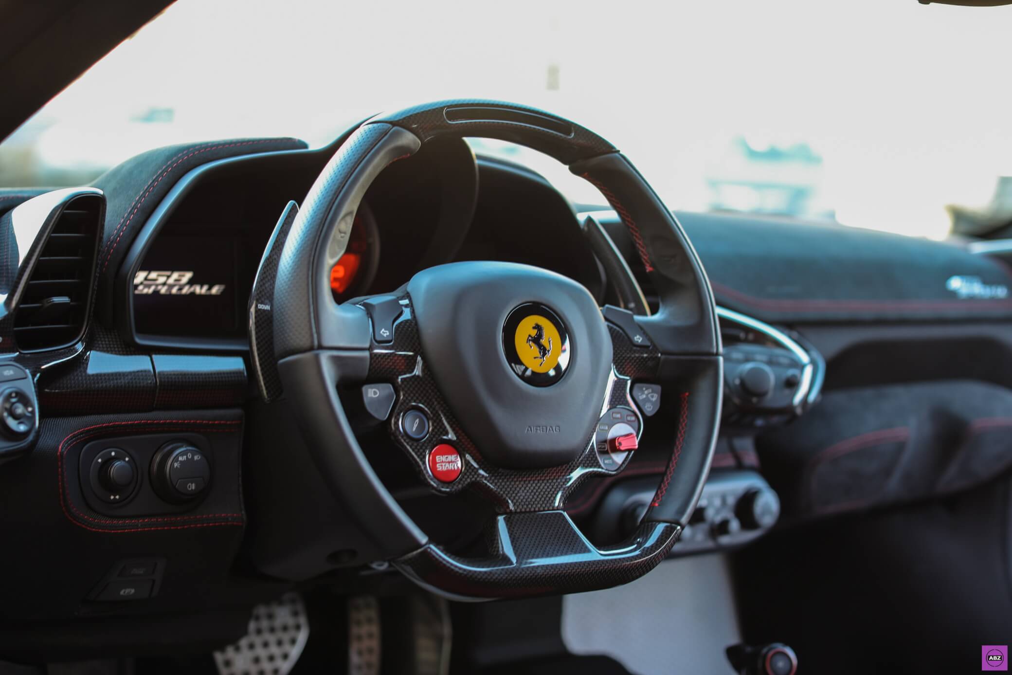 Фото Огненная Ferrari 458 Speciale в керамике — чего не хватает?