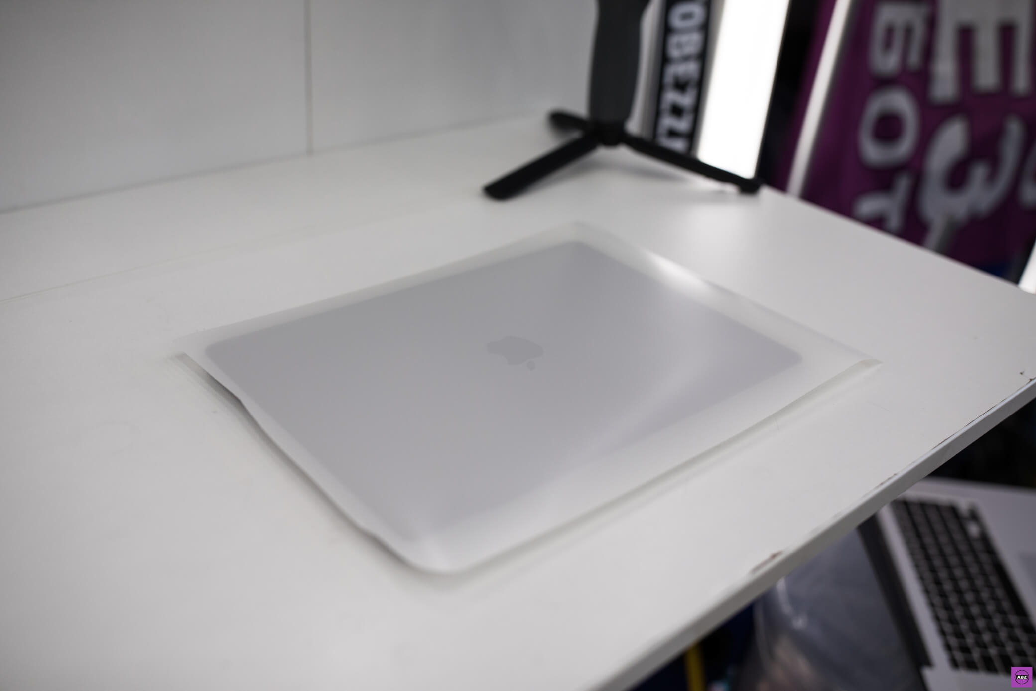 Фото Почему MacBook Pro нуждается в защите не меньше чем Ferrari