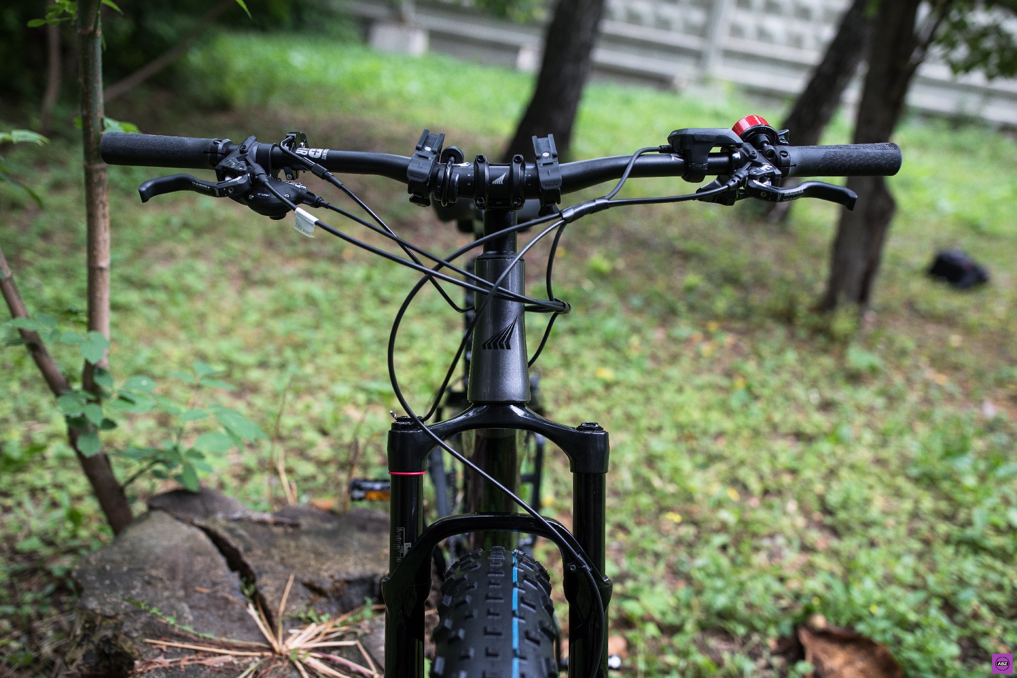 Фото Двухколесный внедорожник Haibike Xduro FatSix 9.0 под защитой полиуретана