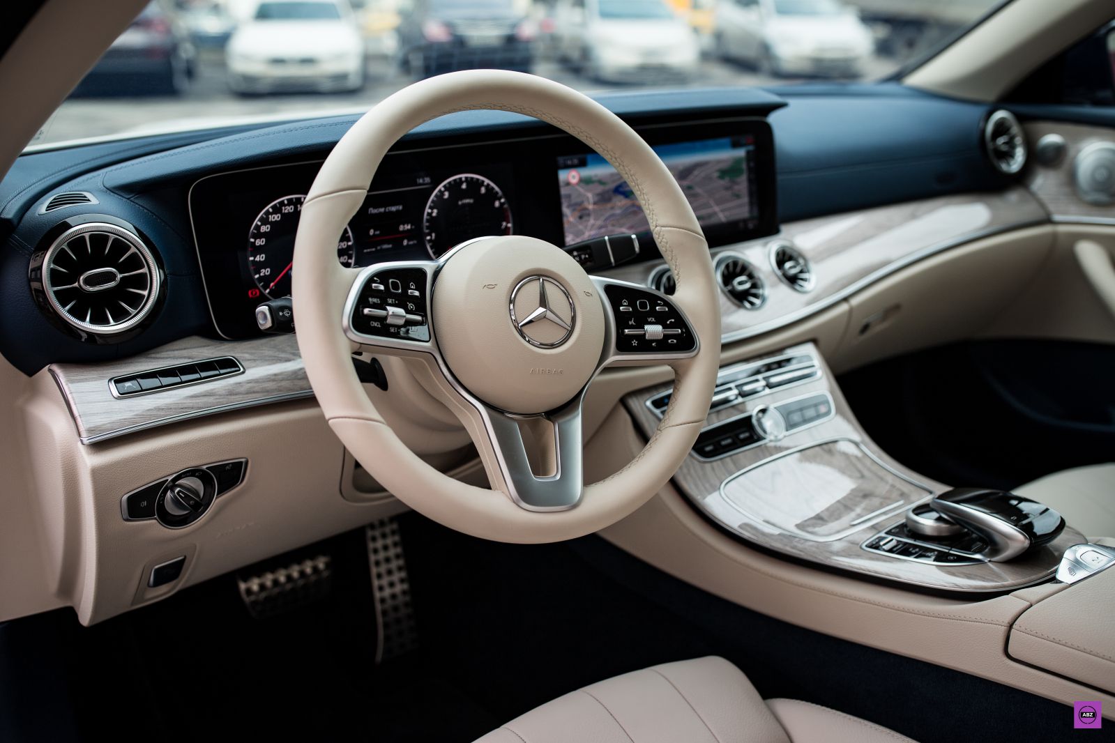 Фото Как защитить абсолютно белый Mercedes-Benz E Class кабриолет