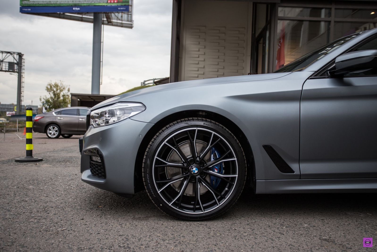 Фото Матовый полиуретан для глянцевого BMW 5 серии