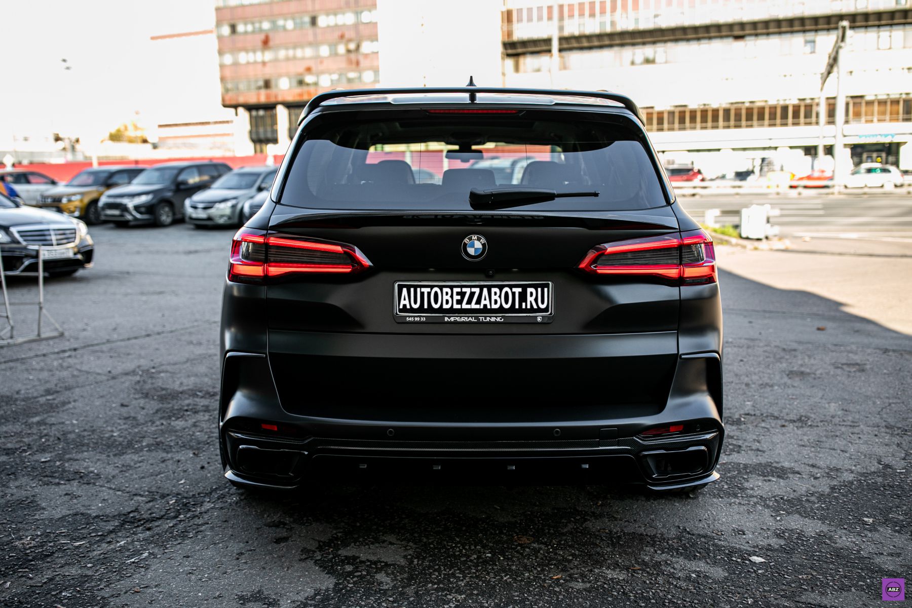 Фото BMW X5 в тюнинг обвесе Imperial под надежной защитой полиуретана
