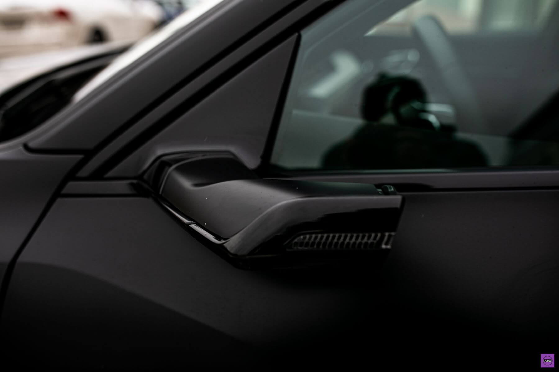 Фото Электромобиль от Audi в матовом полиуретане