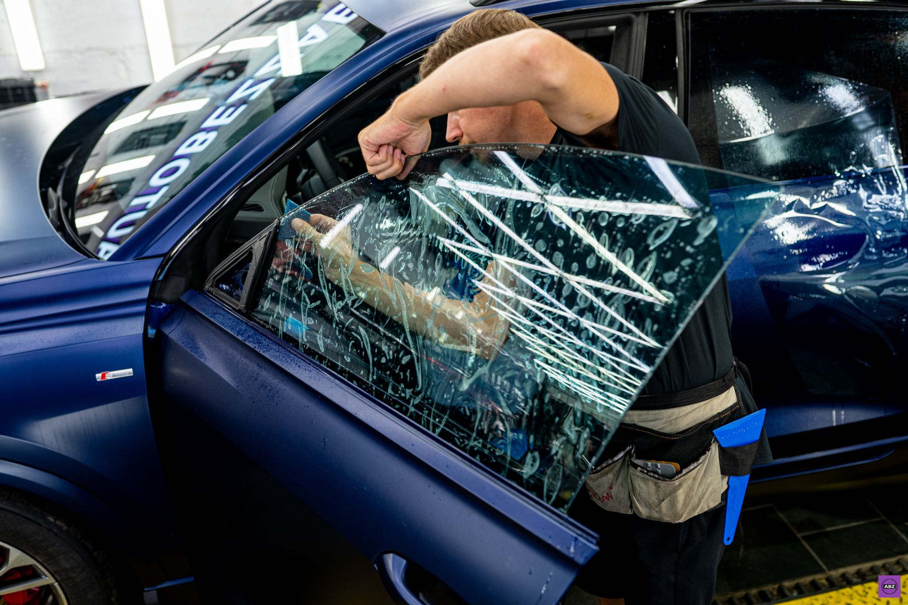 Фото тонировки стекол автомобиля Audi Q8