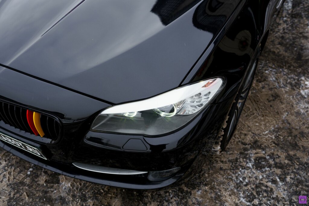 Оклейка BMW 5 серии плёнкой: гид от мастеров 5 оклейка BMW 5 серии плёнкой — BMW 5 Черный