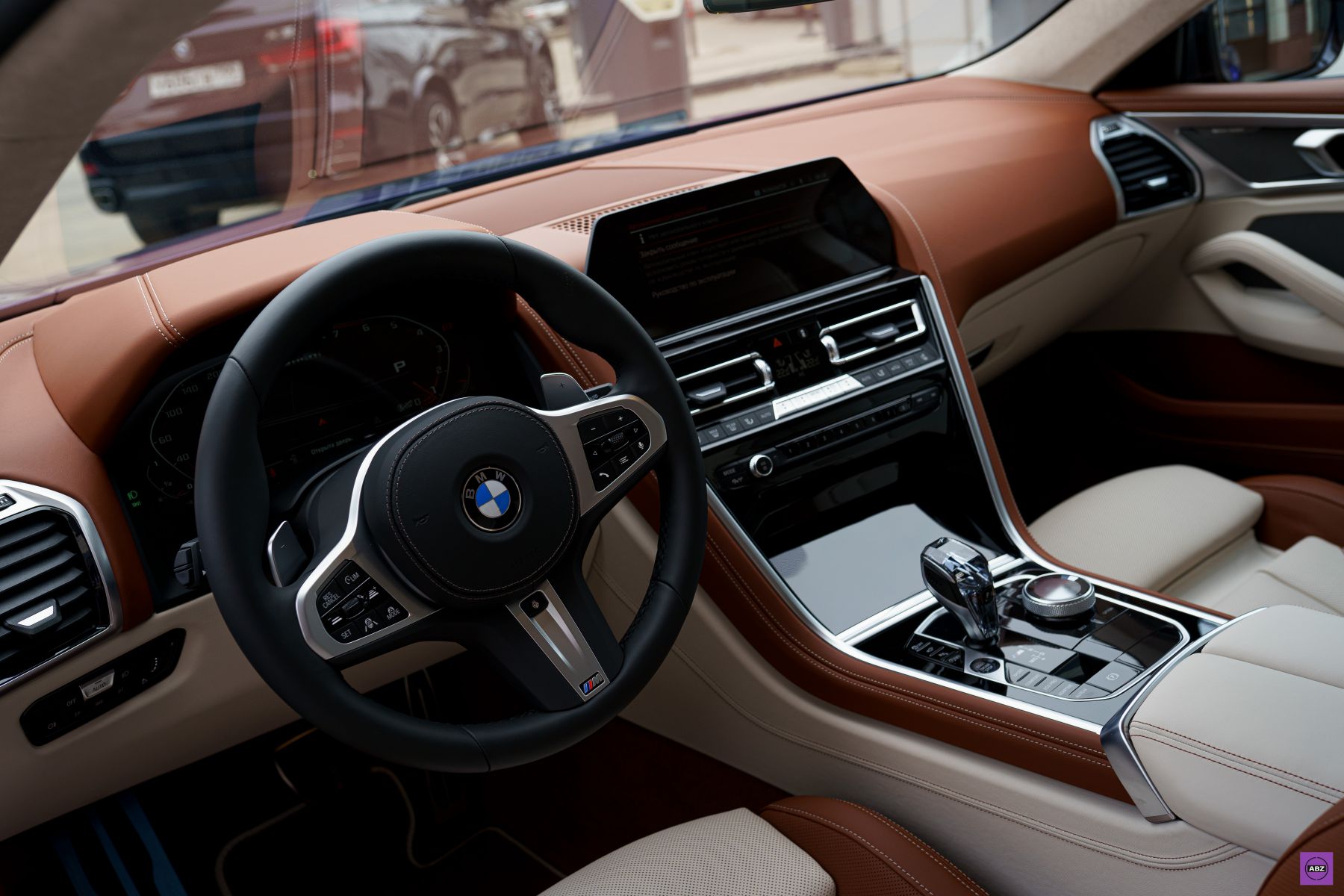 Фото BMW M 850i — здесь прекрасно все: от автомобиля до защиты