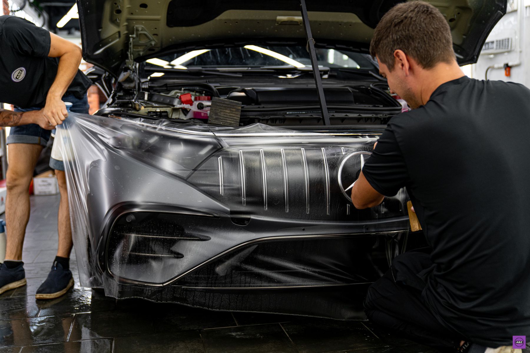Фото Матовый Mercedes-AMG EQS 53: сочетание Llumar Platinum Matt и глянцевого полиуретана