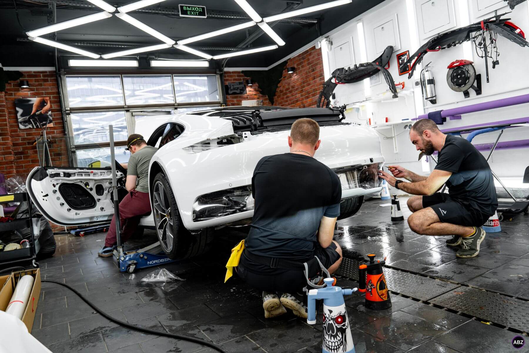 Фото Трансформация Легенд: как мы преобразили Porsche 911 Carrera и Cayman