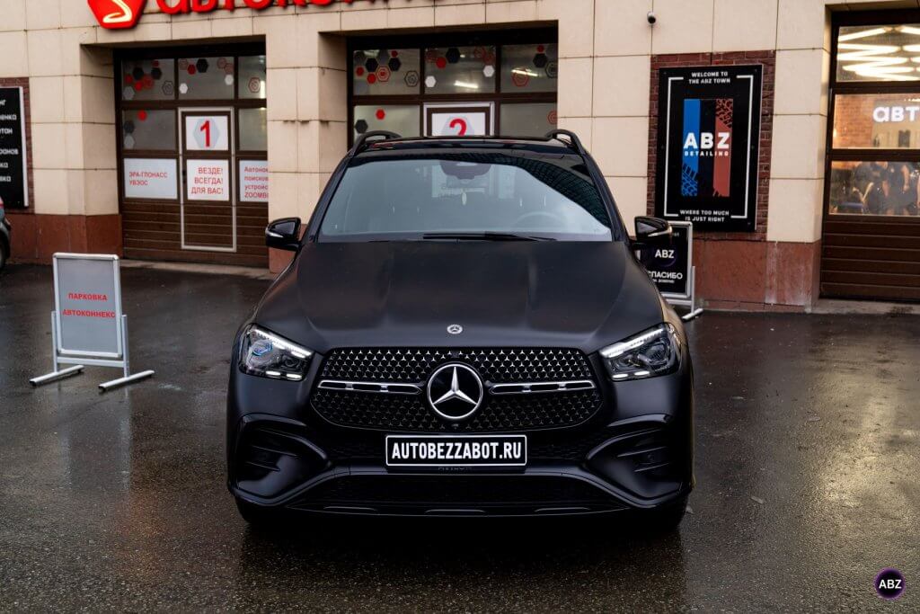 Оклейка Mercedes GLE плёнкой: гид от студии 3 оклейка Mercedes GLE плёнкой — Mercedes-Benz GLE Черный