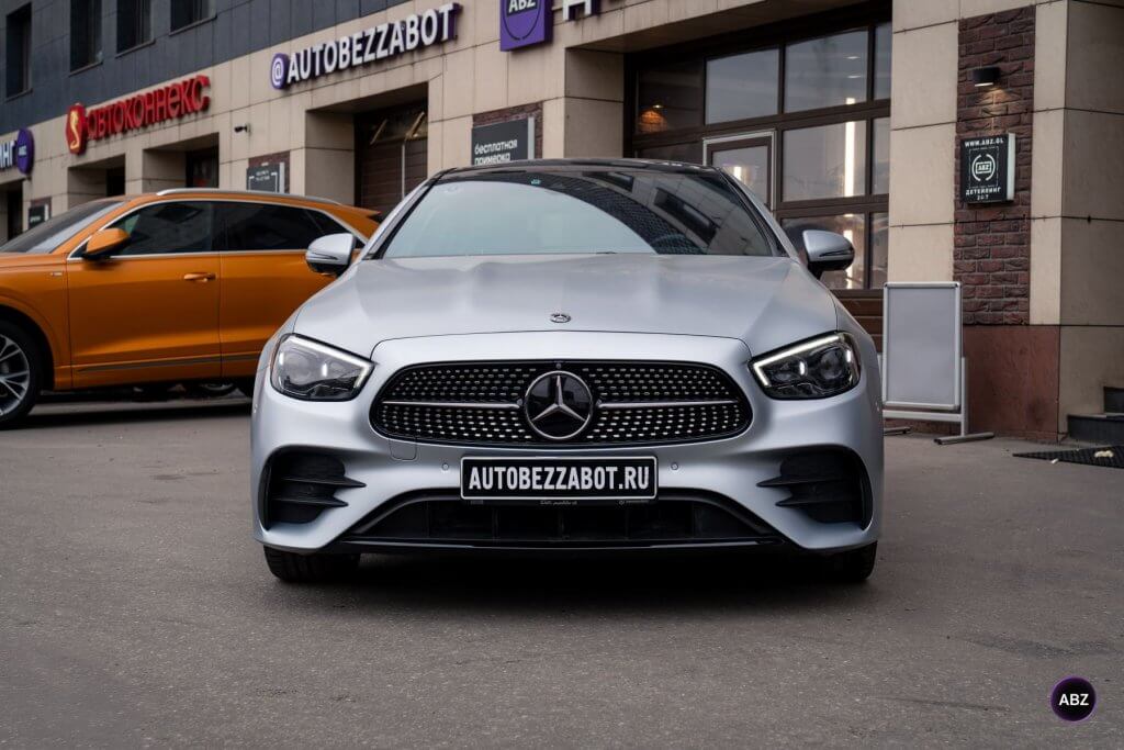 Оклейка Mercedes E-Class плёнкой: гид от мастеров 1 оклейка Mercedes E-Class плёнкой — Mercedes-Benz E350 Металлик