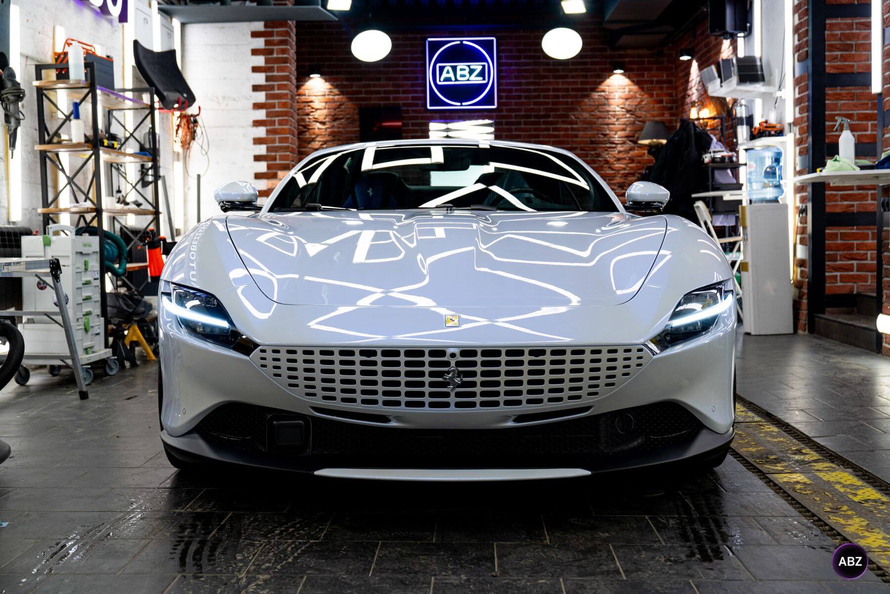 Детейлинг Ferrari Roma Spider — блеск снаружи, чистота внутри 1 Фото Детейлинг Ferrari Roma Spider — блеск снаружи, чистота внутри