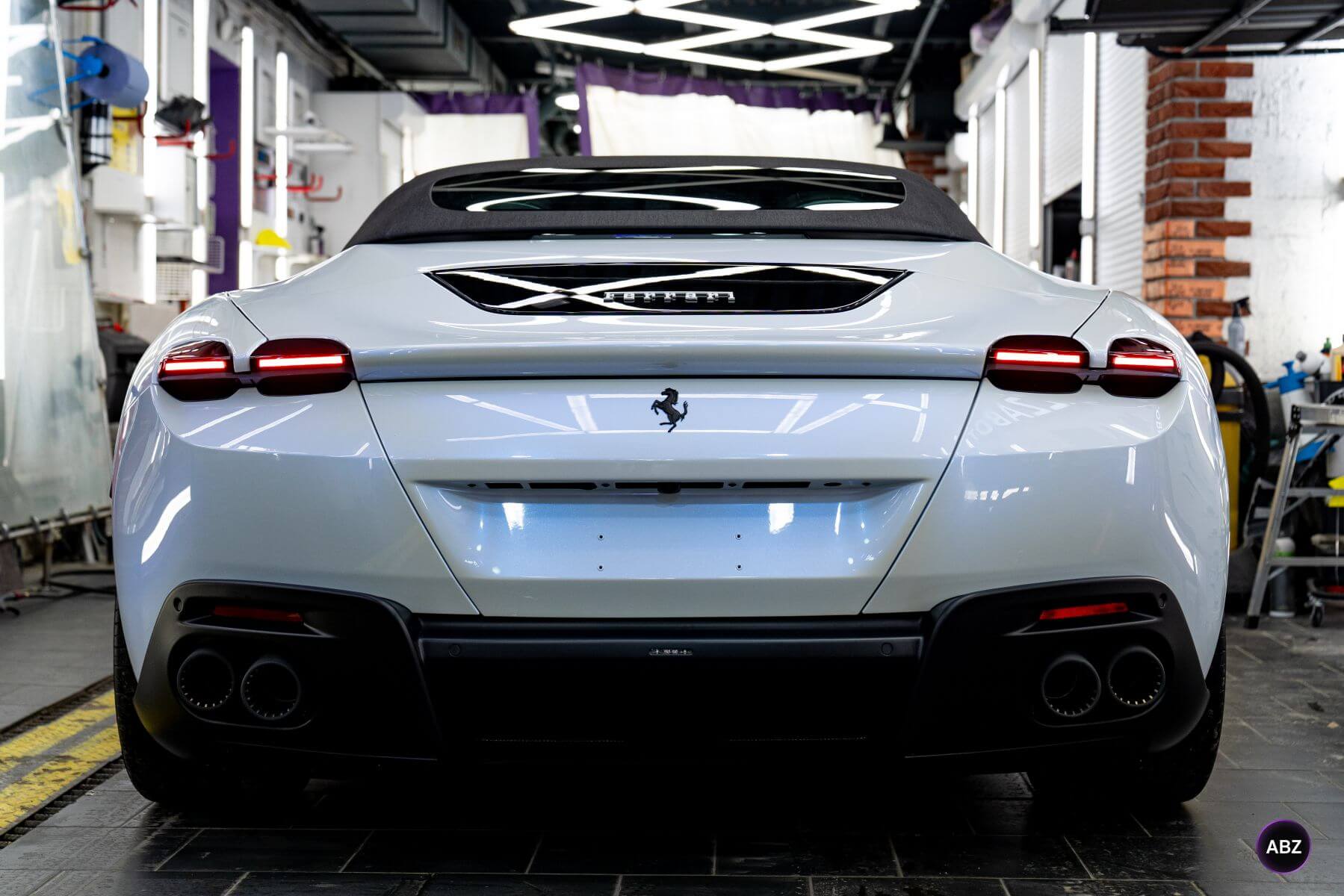 Детейлинг Ferrari Roma Spider — блеск снаружи, чистота внутри 2 Фото Детейлинг Ferrari Roma Spider — блеск снаружи, чистота внутри