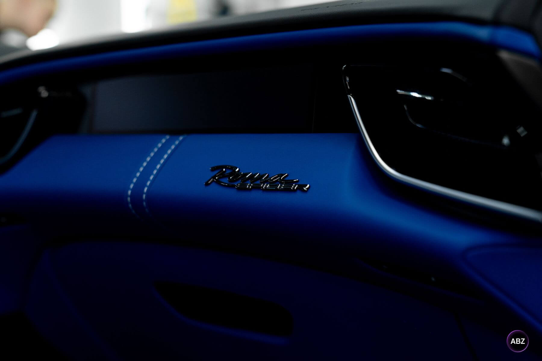 Детейлинг Ferrari Roma Spider — блеск снаружи, чистота внутри 11 Фото Детейлинг Ferrari Roma Spider — блеск снаружи, чистота внутри