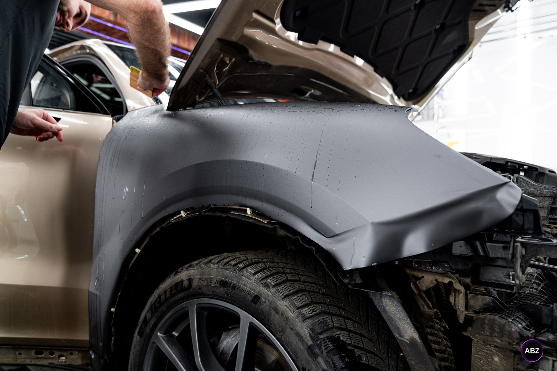 Porsche Cayenne в новом цвете: из бежевого в матовый Lead Ink Grey 2 Фото Porsche Cayenne в новом цвете: из бежевого в матовый Lead Ink Grey