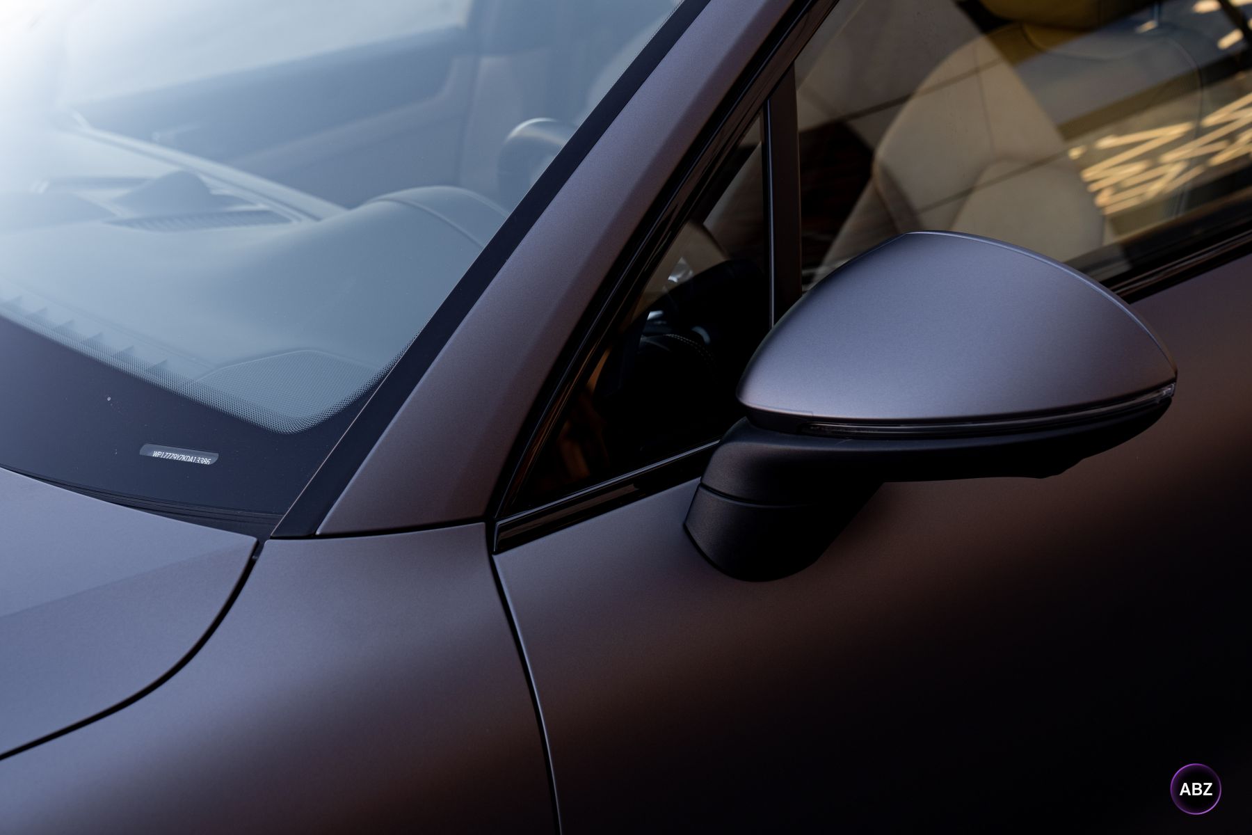 Porsche Cayenne в новом цвете: из бежевого в матовый Lead Ink Grey 6 Фото Porsche Cayenne в новом цвете: из бежевого в матовый Lead Ink Grey