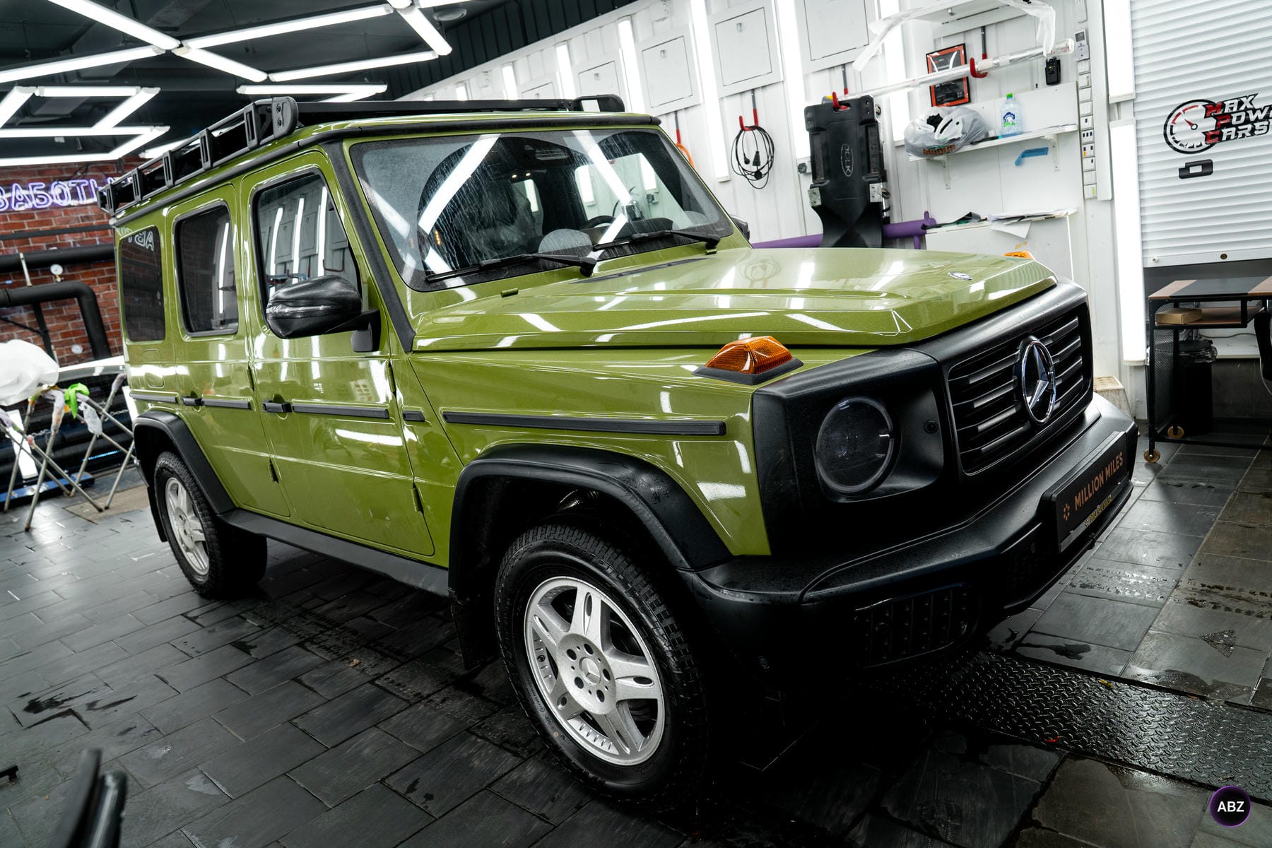 Mercedes-Benz G63 после оклейки: баланс глянца и мата 1 Фото Mercedes-Benz G63 после оклейки: баланс глянца и мата