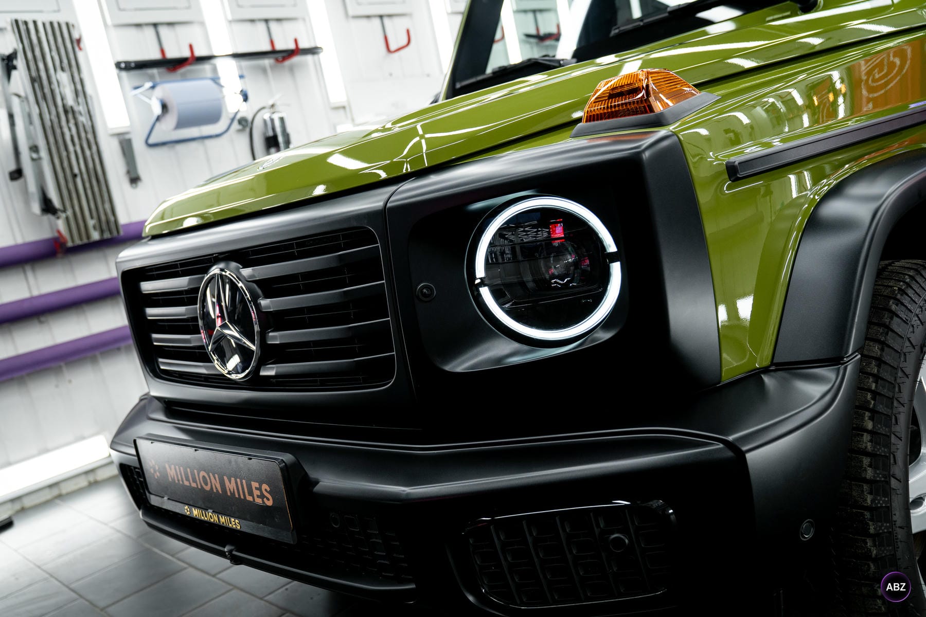 Mercedes-Benz G63 после оклейки: баланс глянца и мата 10 Фото Mercedes-Benz G63 после оклейки: баланс глянца и мата