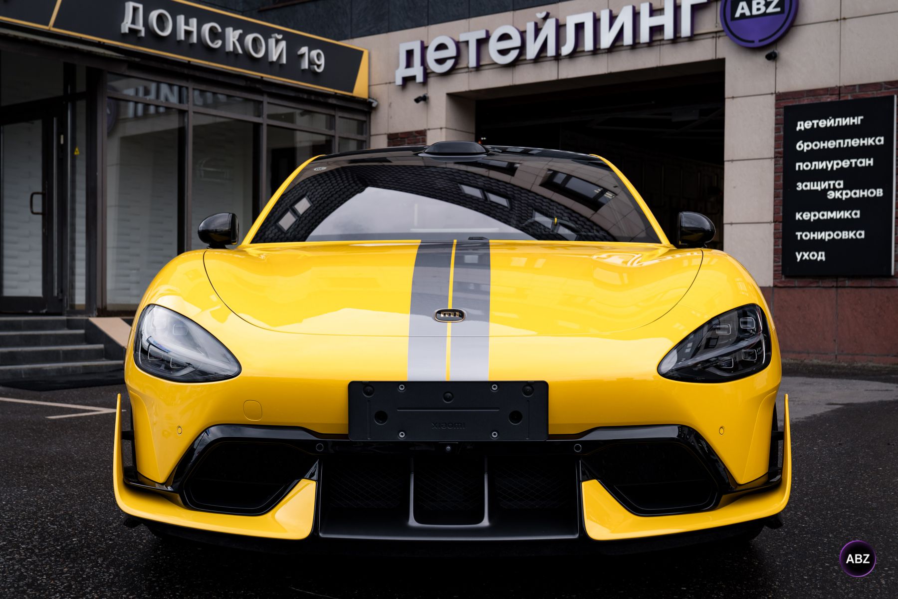 Оклейка пленкой Xiaomi SU7: когда цвет важнее всего 1 Фото Оклейка пленкой Xiaomi SU7: когда цвет важнее всего