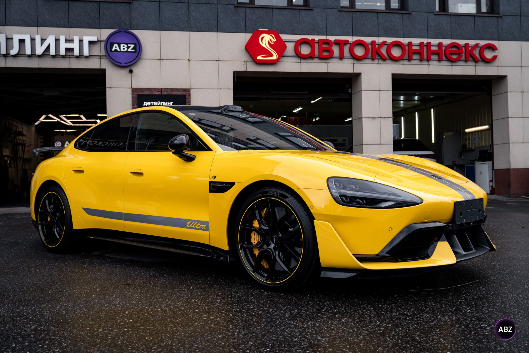 Оклейка пленкой Xiaomi SU7: когда цвет важнее всего 15 Фото Оклейка пленкой Xiaomi SU7: когда цвет важнее всего