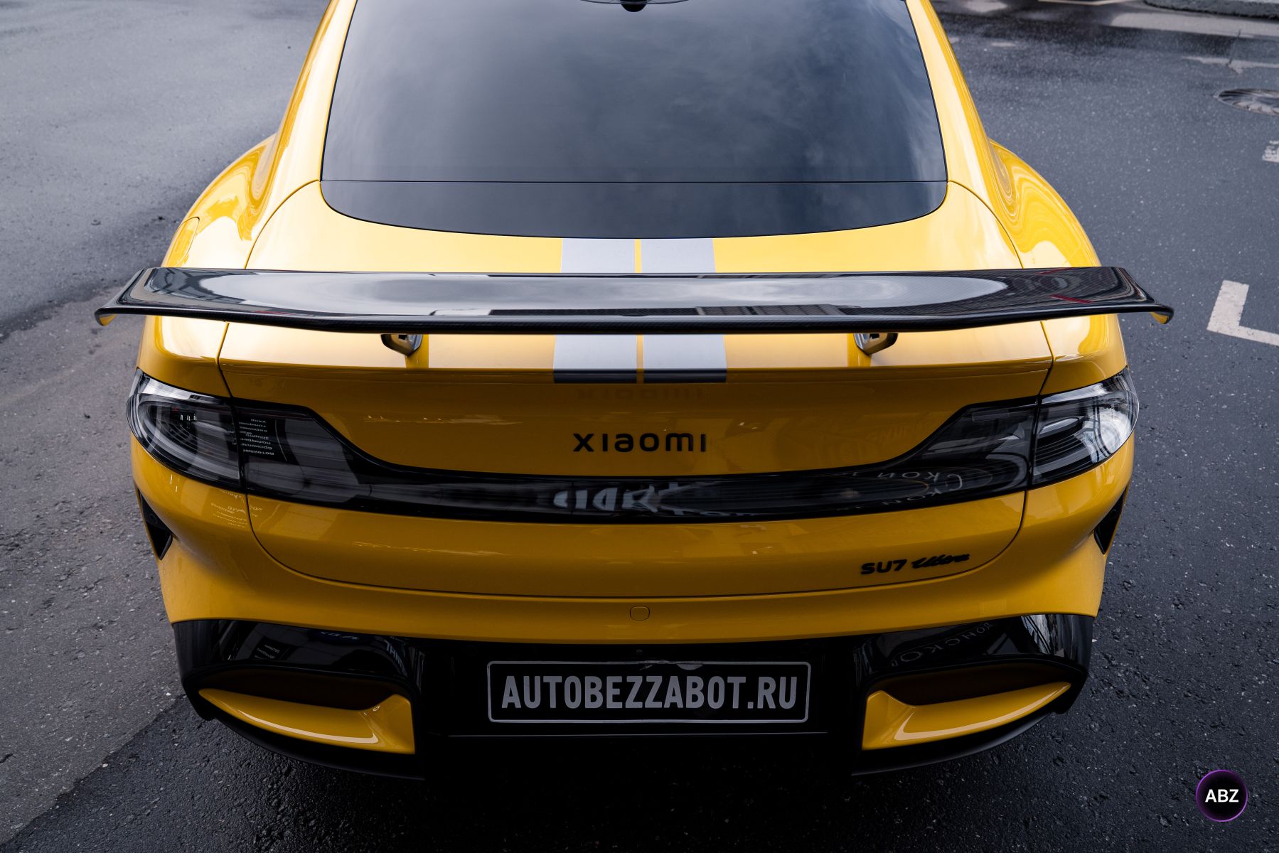 Оклейка пленкой Xiaomi SU7: когда цвет важнее всего 2 Фото Оклейка пленкой Xiaomi SU7: когда цвет важнее всего