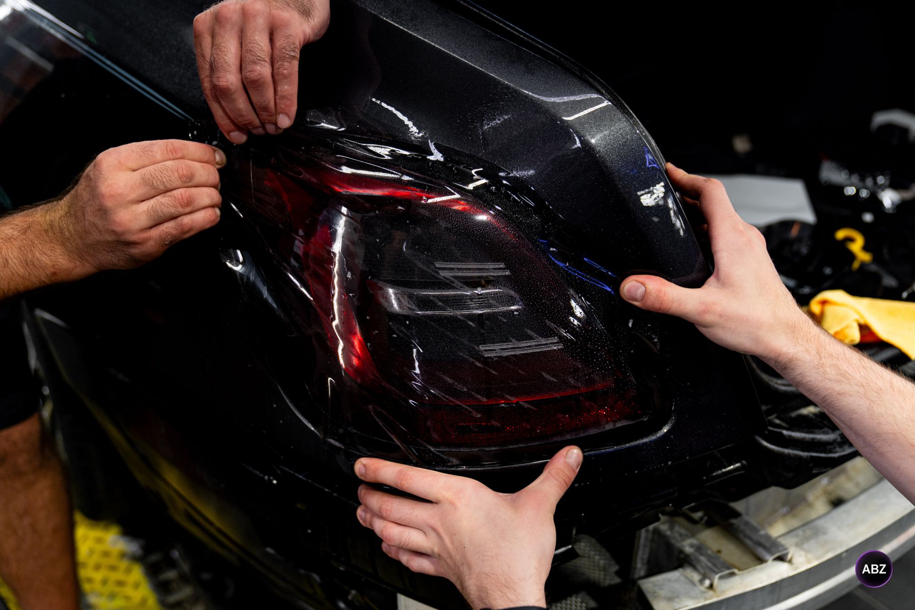 Rolls-Royce Ghost — когда внимание к деталям важнее внешних эффектов 14 Фото Rolls-Royce Ghost — когда внимание к деталям важнее внешних эффектов