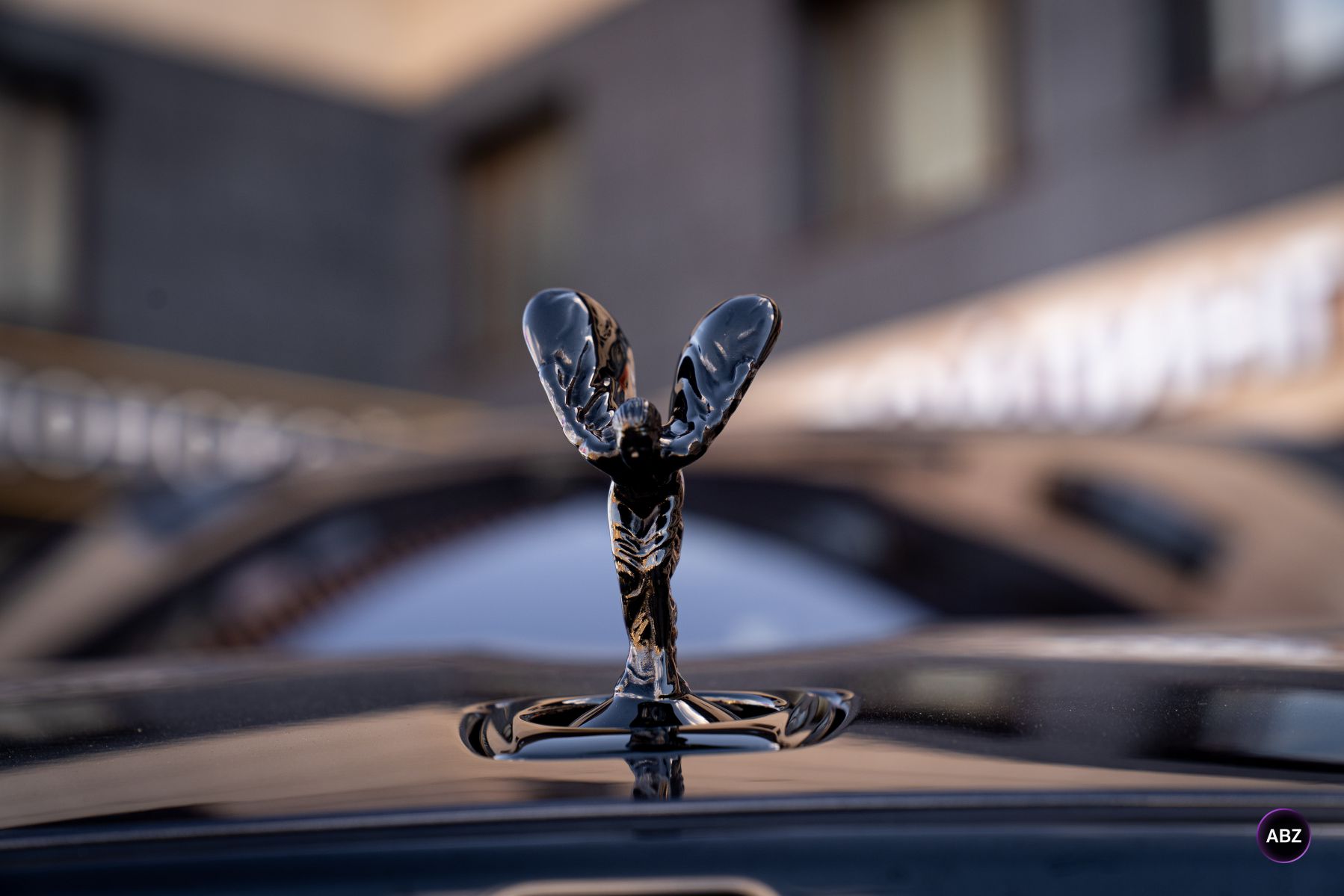 Rolls-Royce Ghost — когда внимание к деталям важнее внешних эффектов 2 Фото Rolls-Royce Ghost — когда внимание к деталям важнее внешних эффектов