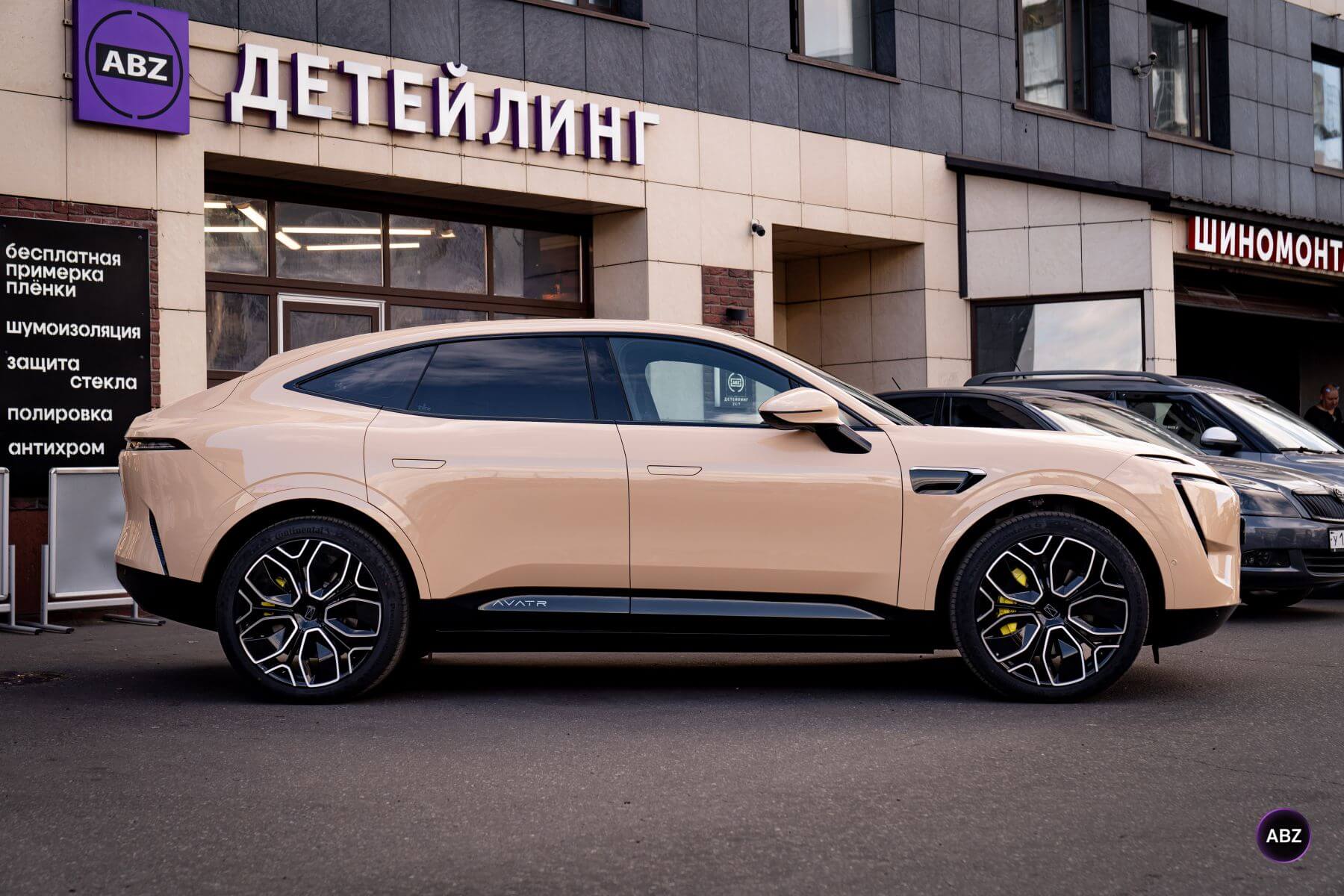 Смена цвета Avatr 11 без покраски — спокойный стиль и защита 84 Фото Смена цвета Avatr 11 без покраски — спокойный стиль и защита