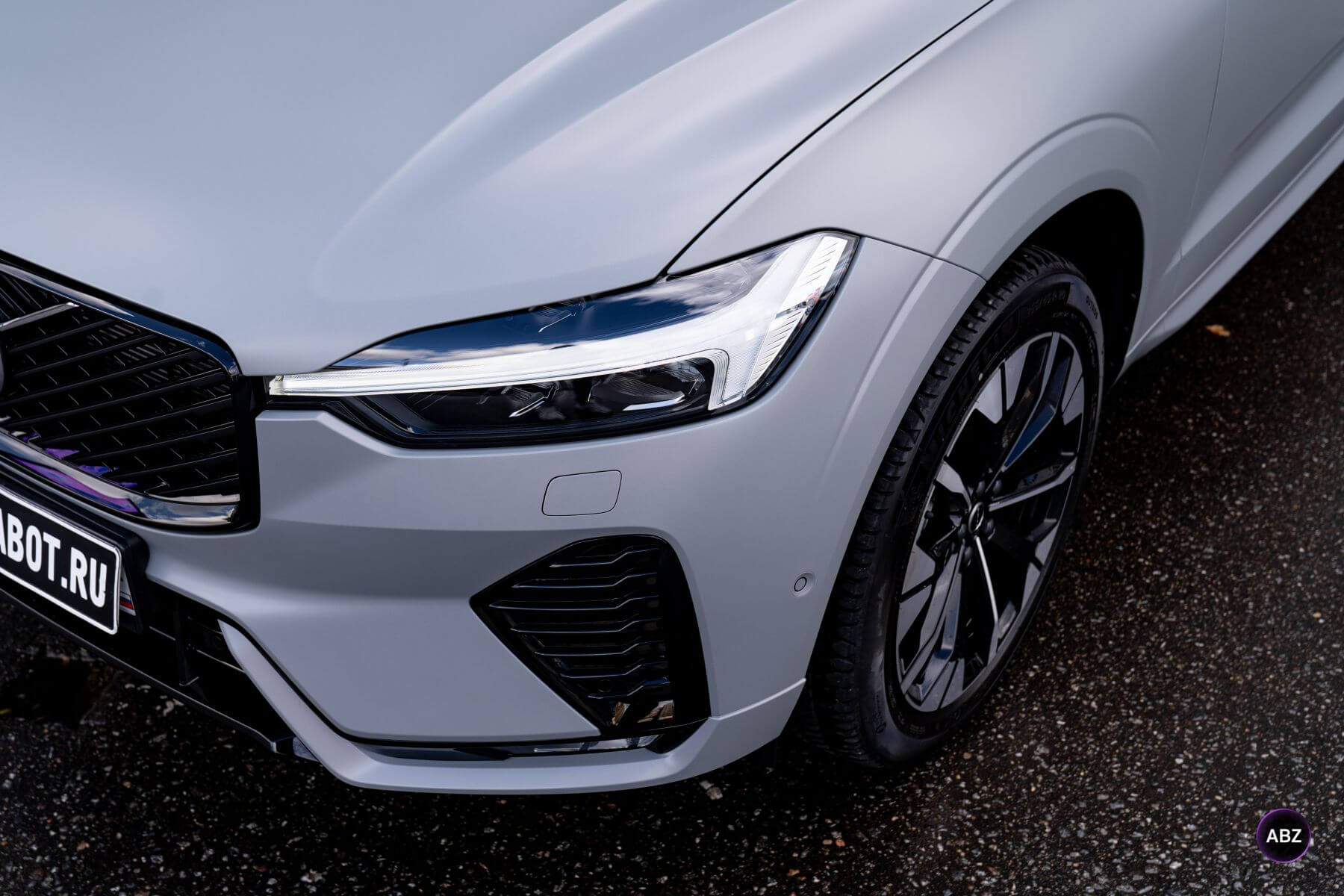 Матовый Volvo XC60 — защита кузова и комфорт без лишнего шума 9 Фото Матовый Volvo XC60 — защита кузова и комфорт без лишнего шума