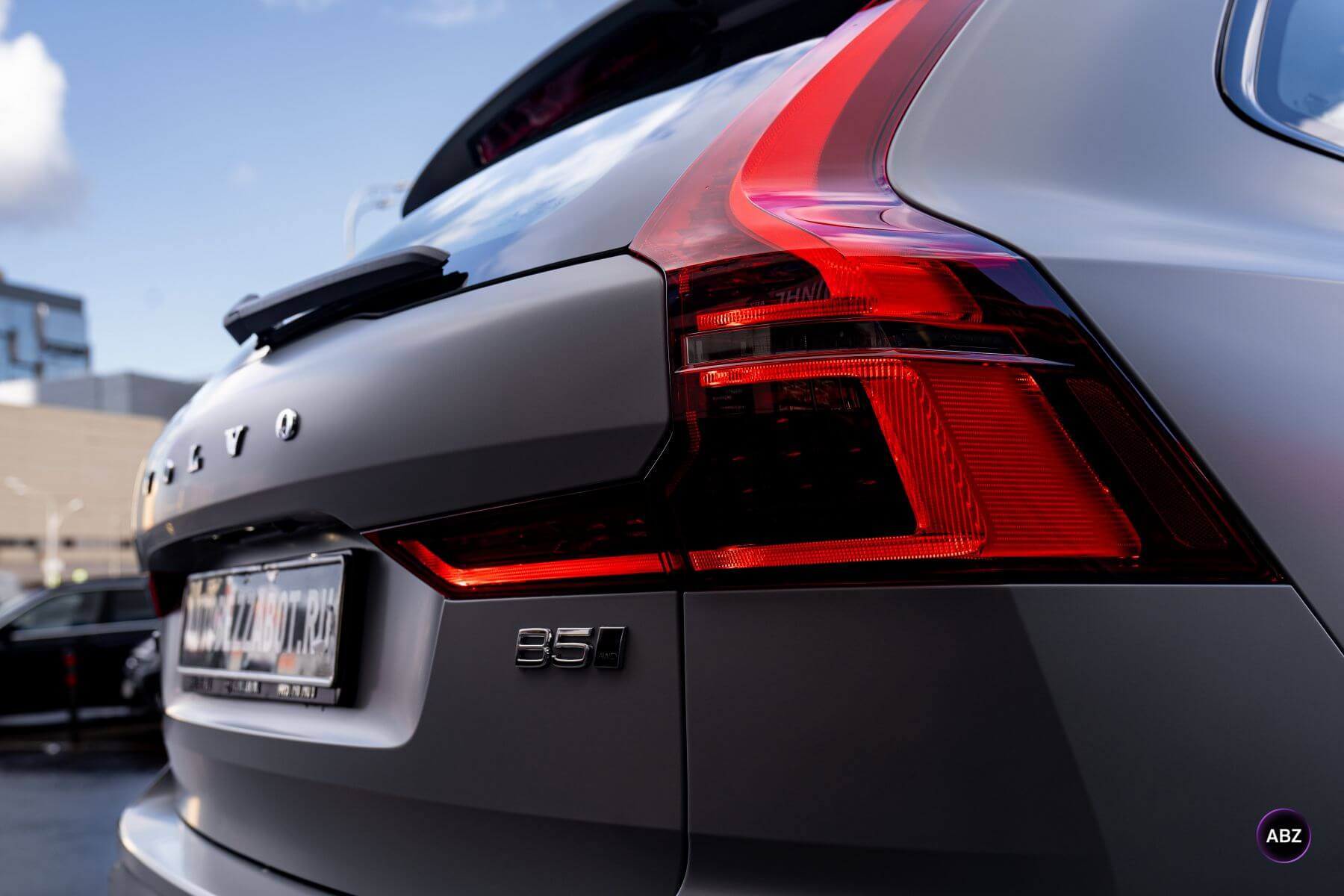 Матовый Volvo XC60 — защита кузова и комфорт без лишнего шума 8 Фото Матовый Volvo XC60 — защита кузова и комфорт без лишнего шума