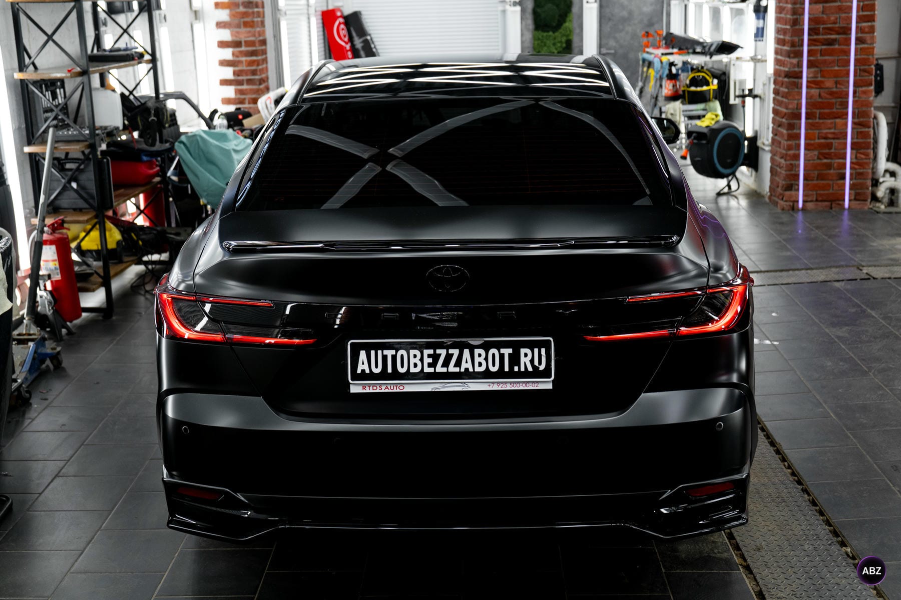 Как сделать обычную Toyota Camry стильной и защищенной 2 Фото Как сделать обычную Toyota Camry стильной и защищенной