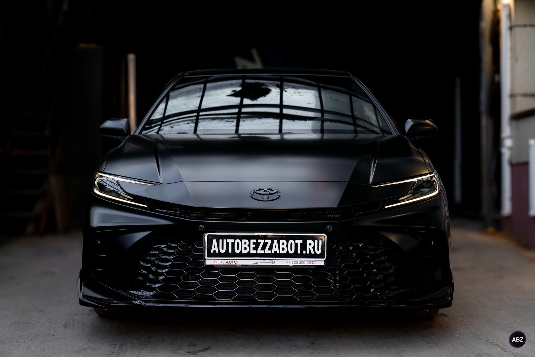 Как сделать обычную Toyota Camry стильной и защищенной 21 Фото Как сделать обычную Toyota Camry стильной и защищенной