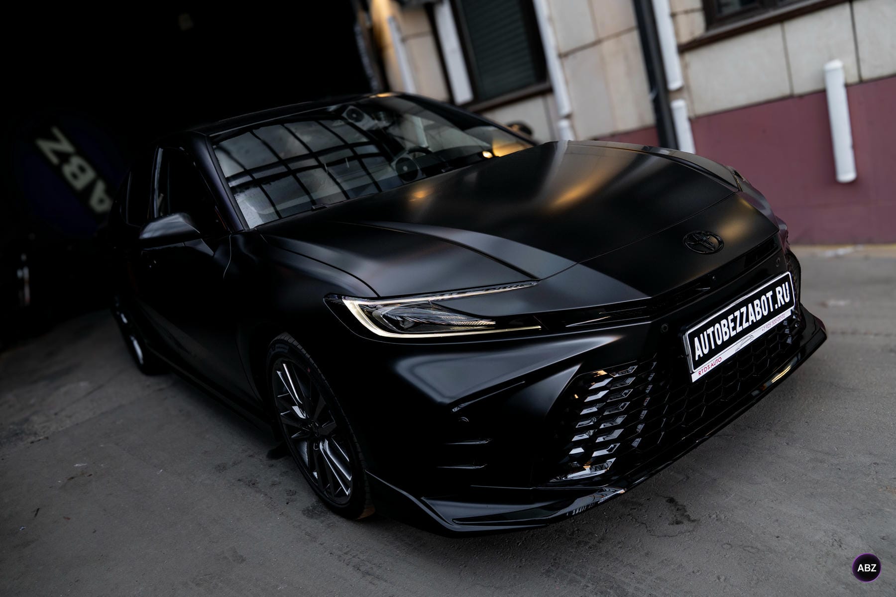 Как сделать обычную Toyota Camry стильной и защищенной 22 Фото Как сделать обычную Toyota Camry стильной и защищенной