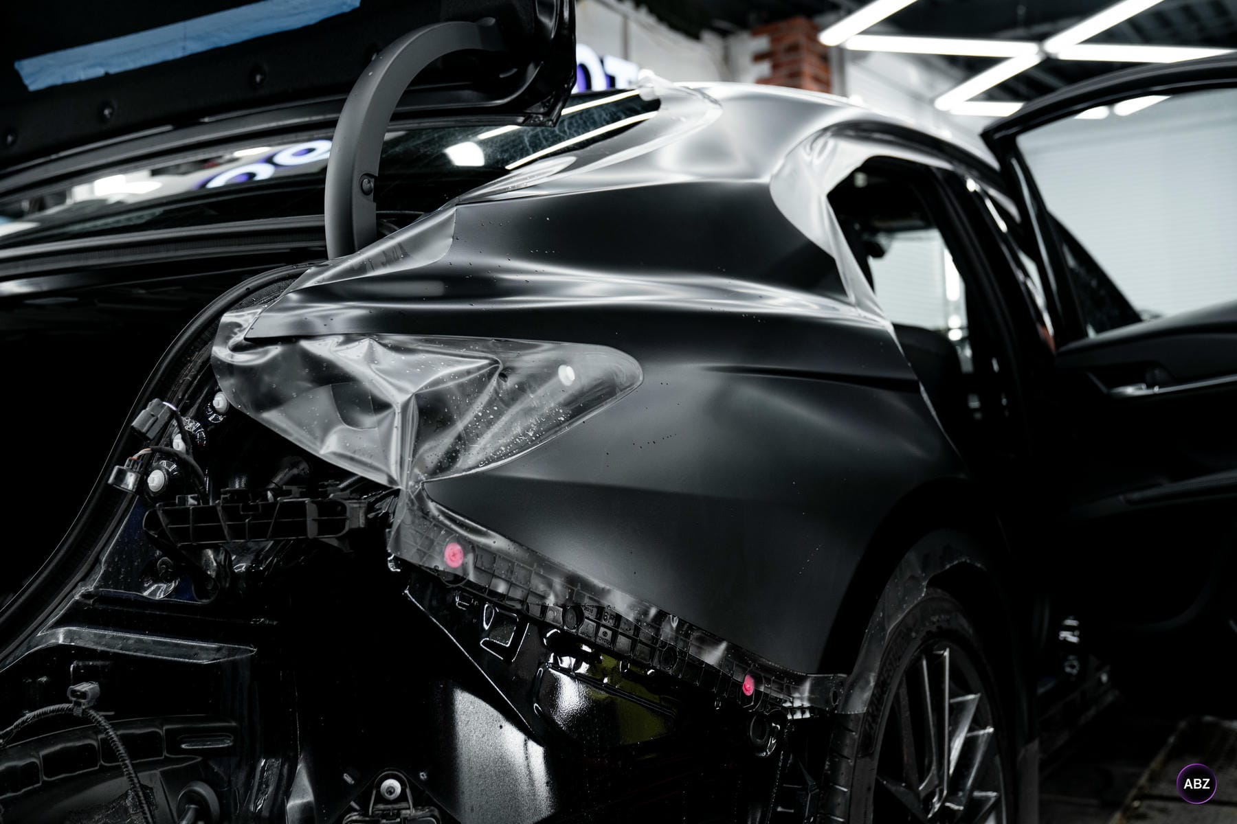 Как сделать обычную Toyota Camry стильной и защищенной 6 Фото Как сделать обычную Toyota Camry стильной и защищенной