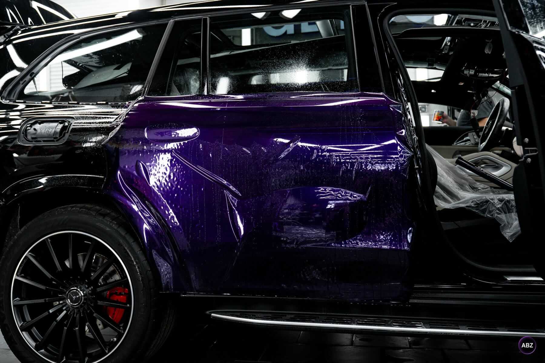 Оклейка авто цветной полиуретановой пленкой: Mercedes-Benz GLS в Super Purple 4 Фото Оклейка авто цветной полиуретановой пленкой: Mercedes-Benz GLS в Super Purple