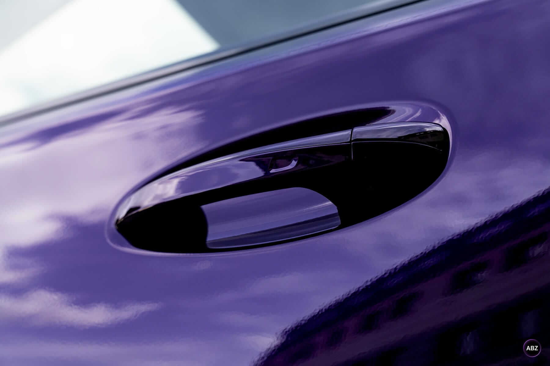 Оклейка авто цветной полиуретановой пленкой: Mercedes-Benz GLS в Super Purple 17 Фото Оклейка авто цветной полиуретановой пленкой: Mercedes-Benz GLS в Super Purple