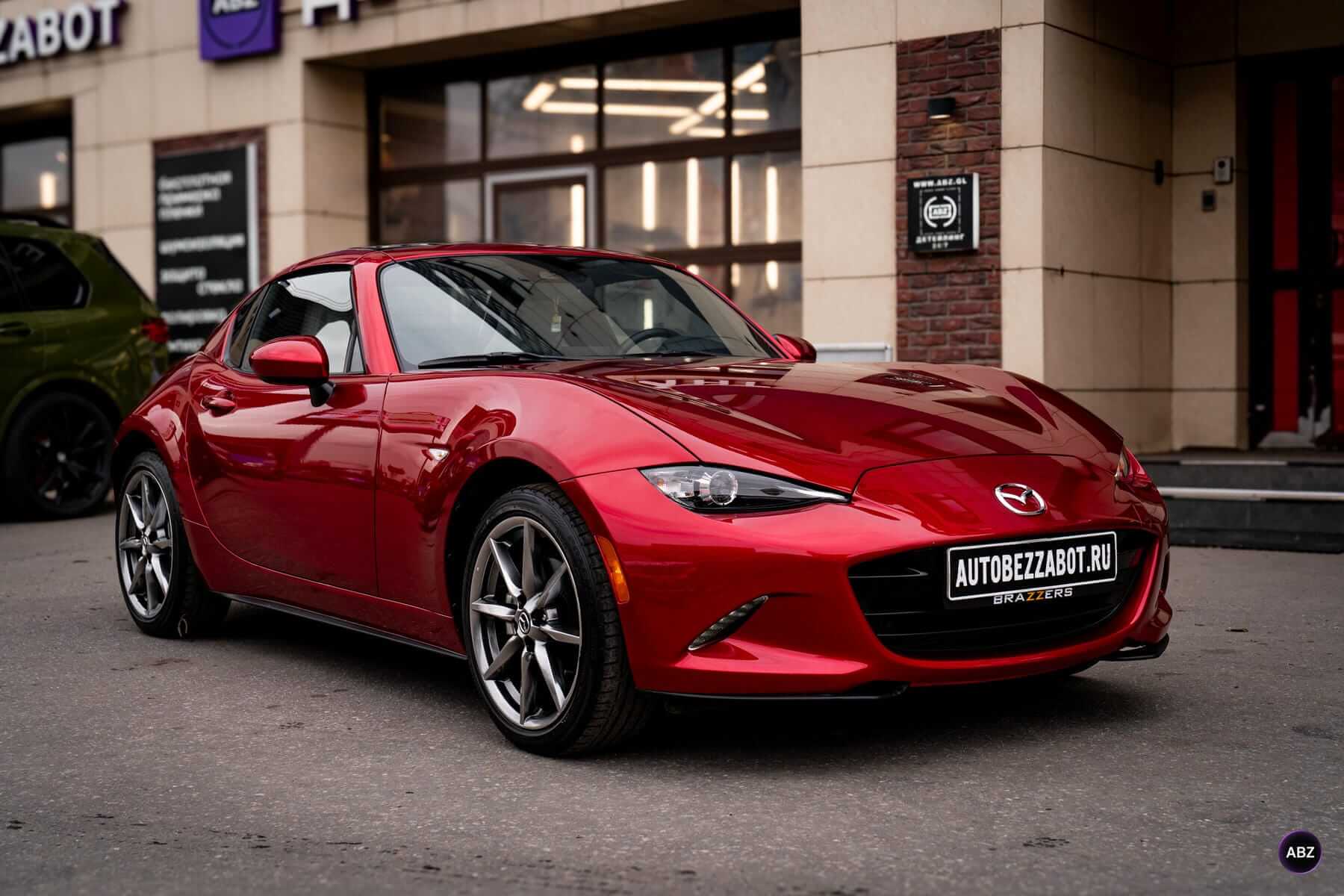 Оклейка автомобиля полиуретановой плёнкой: полная защита кузова Mazda MX-5 15 Фото Оклейка автомобиля полиуретановой плёнкой: полная защита кузова Mazda MX-5