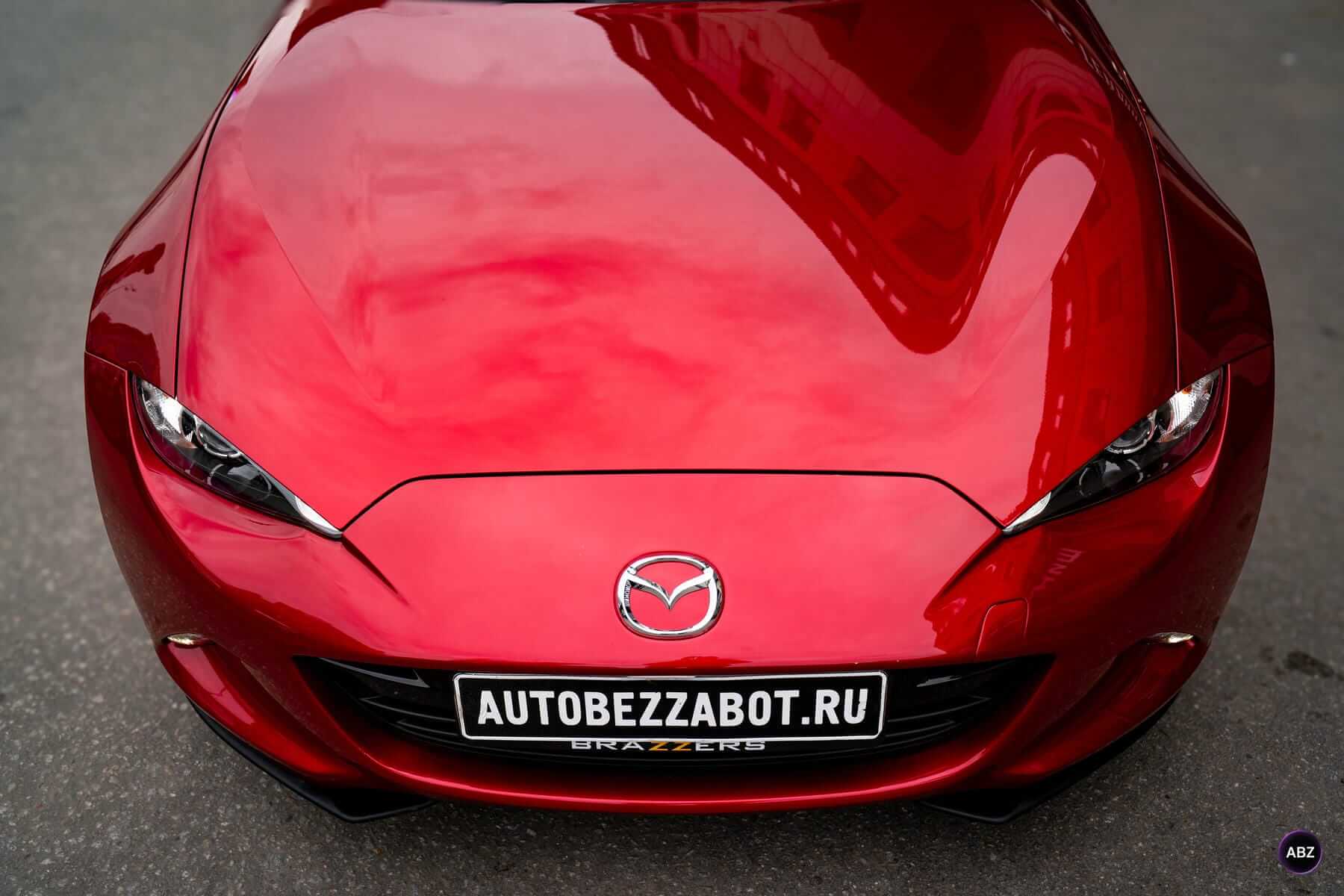 Оклейка автомобиля полиуретановой плёнкой: полная защита кузова Mazda MX-5 9 Фото Оклейка автомобиля полиуретановой плёнкой: полная защита кузова Mazda MX-5