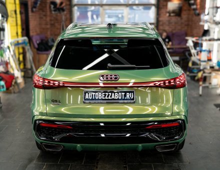 Фото бронирования фар автомобиля Audi Q5L