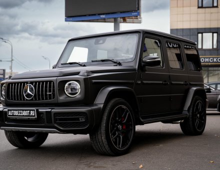 Фото бронирования стекол автомобиля Mercedes-Benz G63
