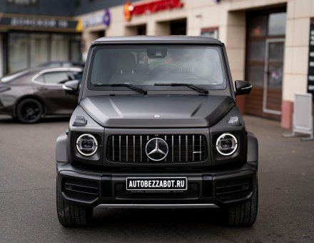 Фото бронирования стекол автомобиля Mercedes-Benz G63