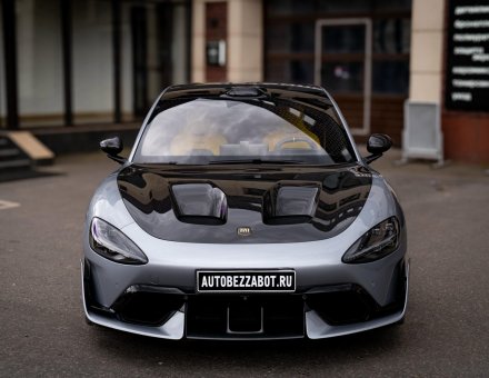 Фото оклейки виниловой пленкой автомобиля Xiaomi SU7 Ultra