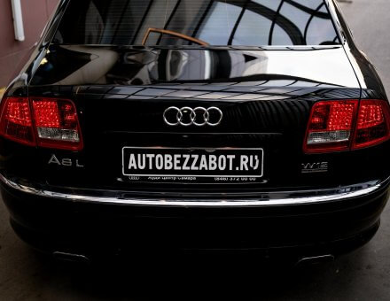 Фото бронирования фар автомобиля Audi A8 L