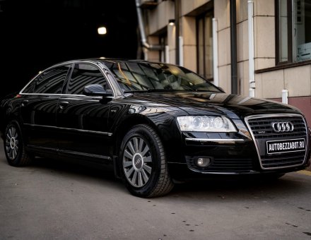 Фото бронирования стекол автомобиля Audi A8 L